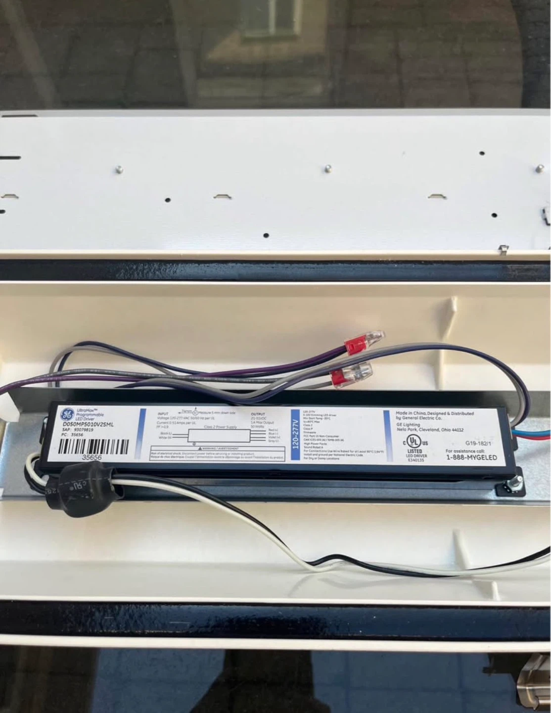 GE LED Fixture 120-277 VAC - photo 5