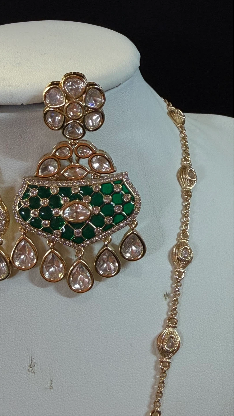 Green tayani necklace set - photo 4
