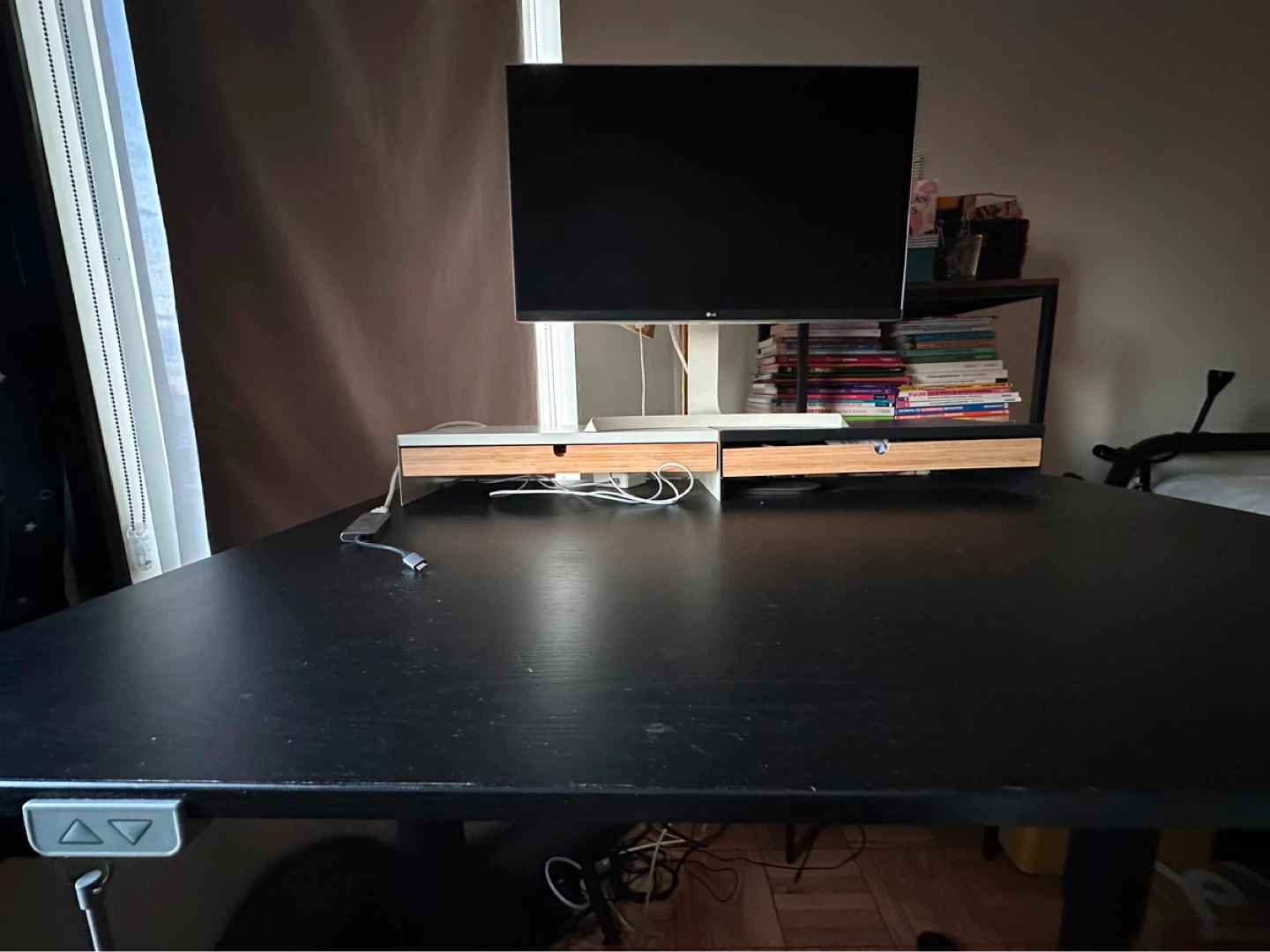 MOVING SALE - Adjustable height Bekant standing desk - photo 2