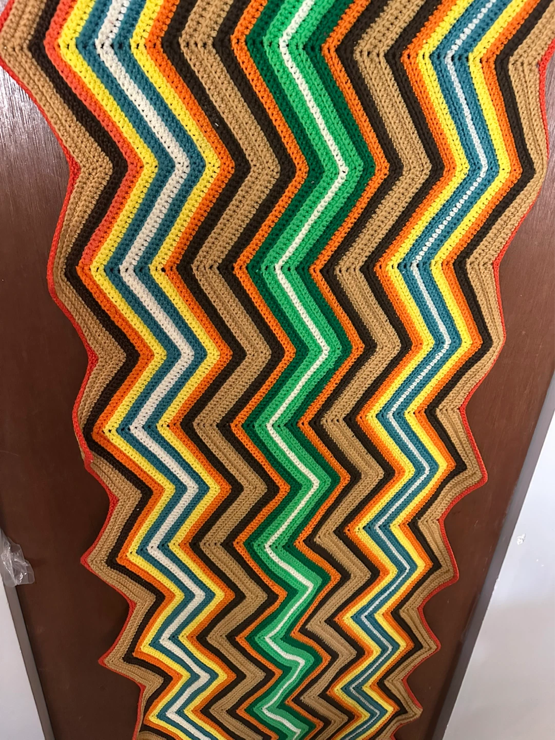 Hand made 1970s Crochet Chevron Afghan Blanket 84x28 - photo 3