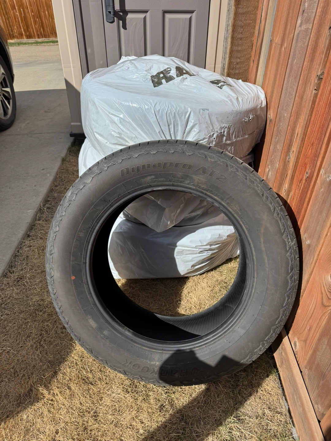 Hankook Dynapro AT2 Tire 275/60R20