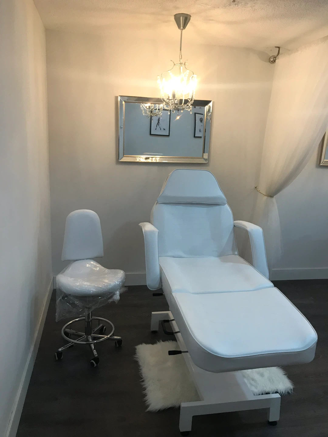 medical spa treatment chair - photo 2