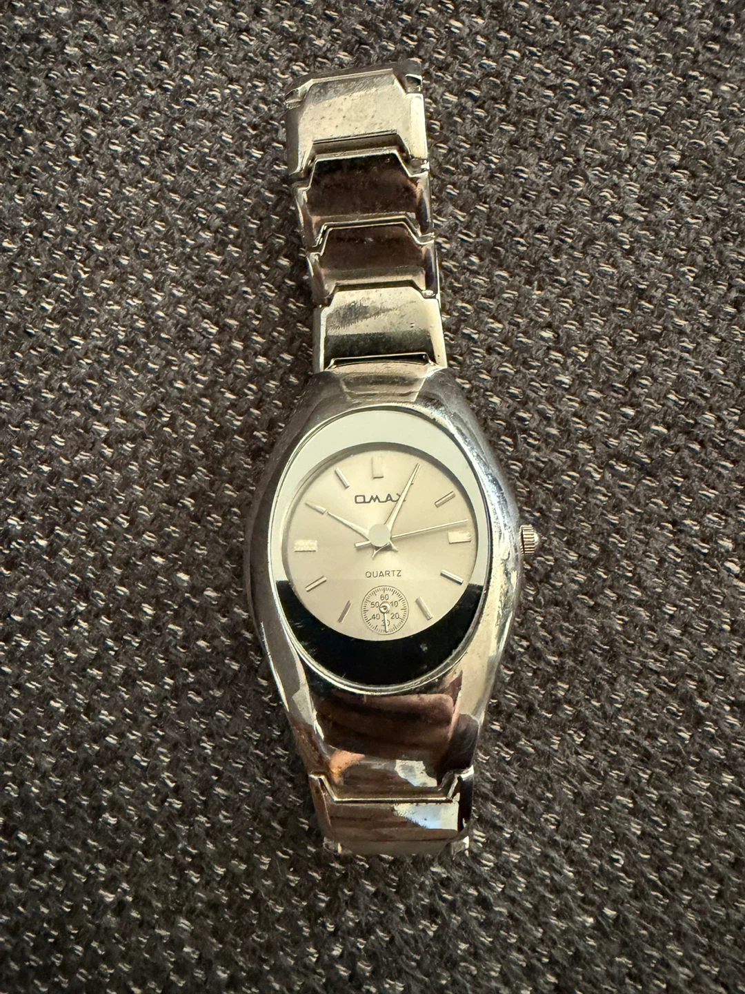 Omax Quartz Watch