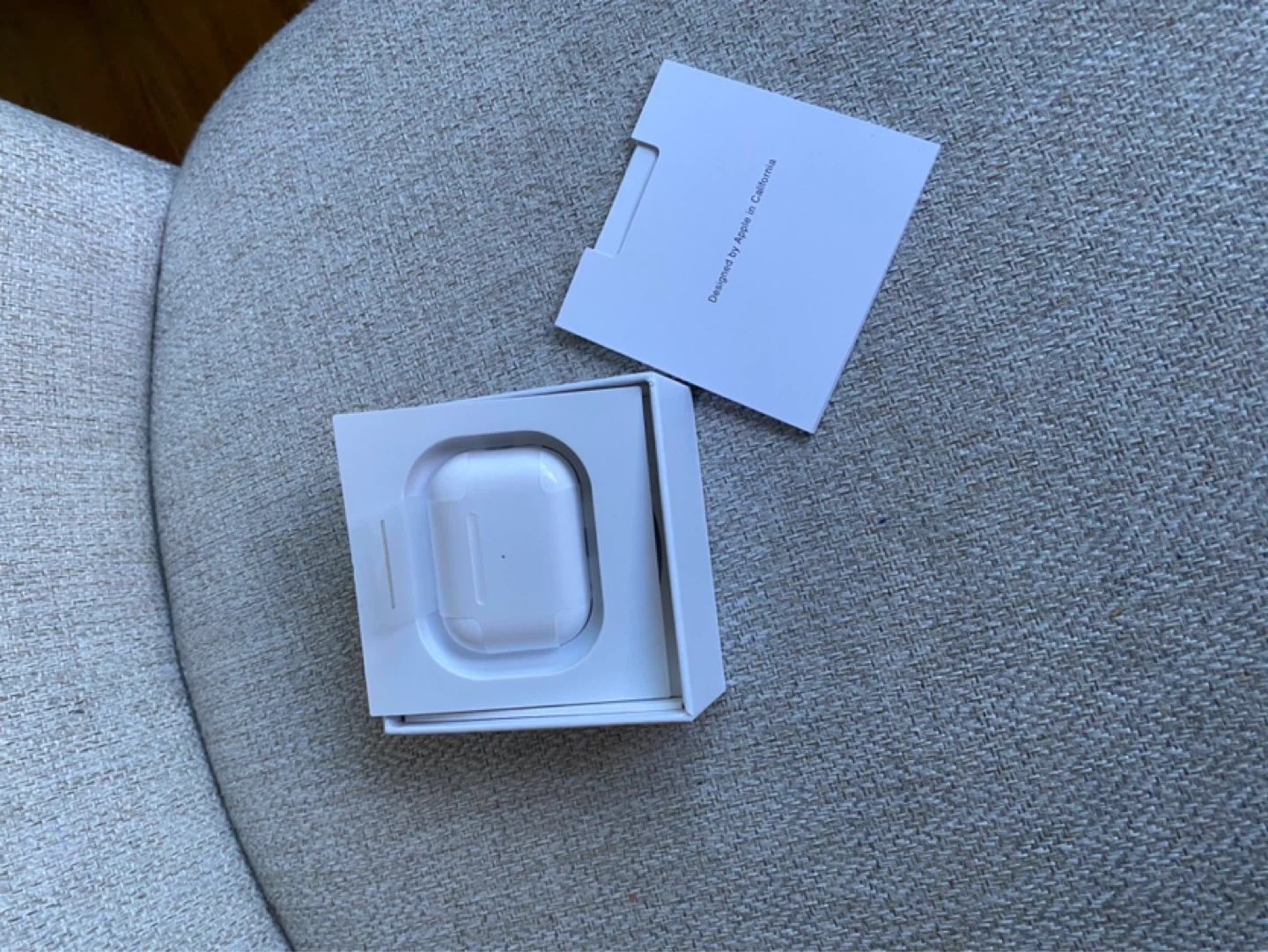 Apple AirPods Pro (2nd generation) - photo 3