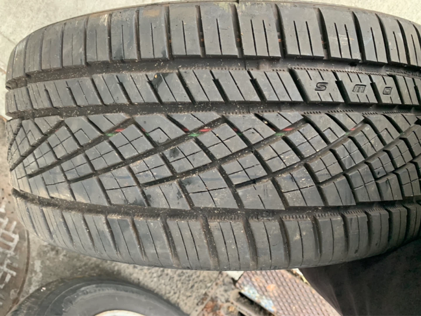 Continental 245/35 ZR20 95Y Tire - photo 2