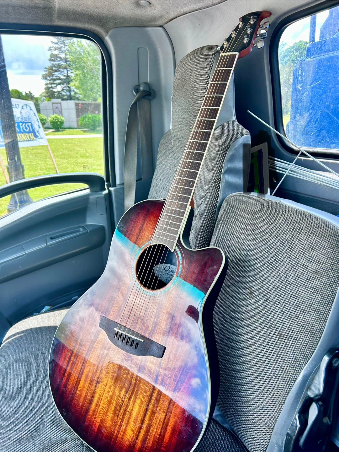 Ovation Celebrity CS28P Acoustic Electric Guitar