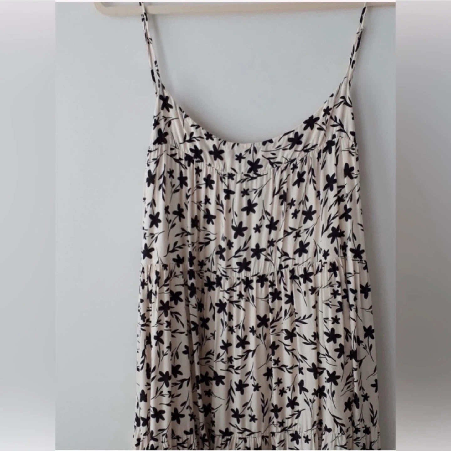 Midi Dress with Black Floral Print ⚽ - photo 3