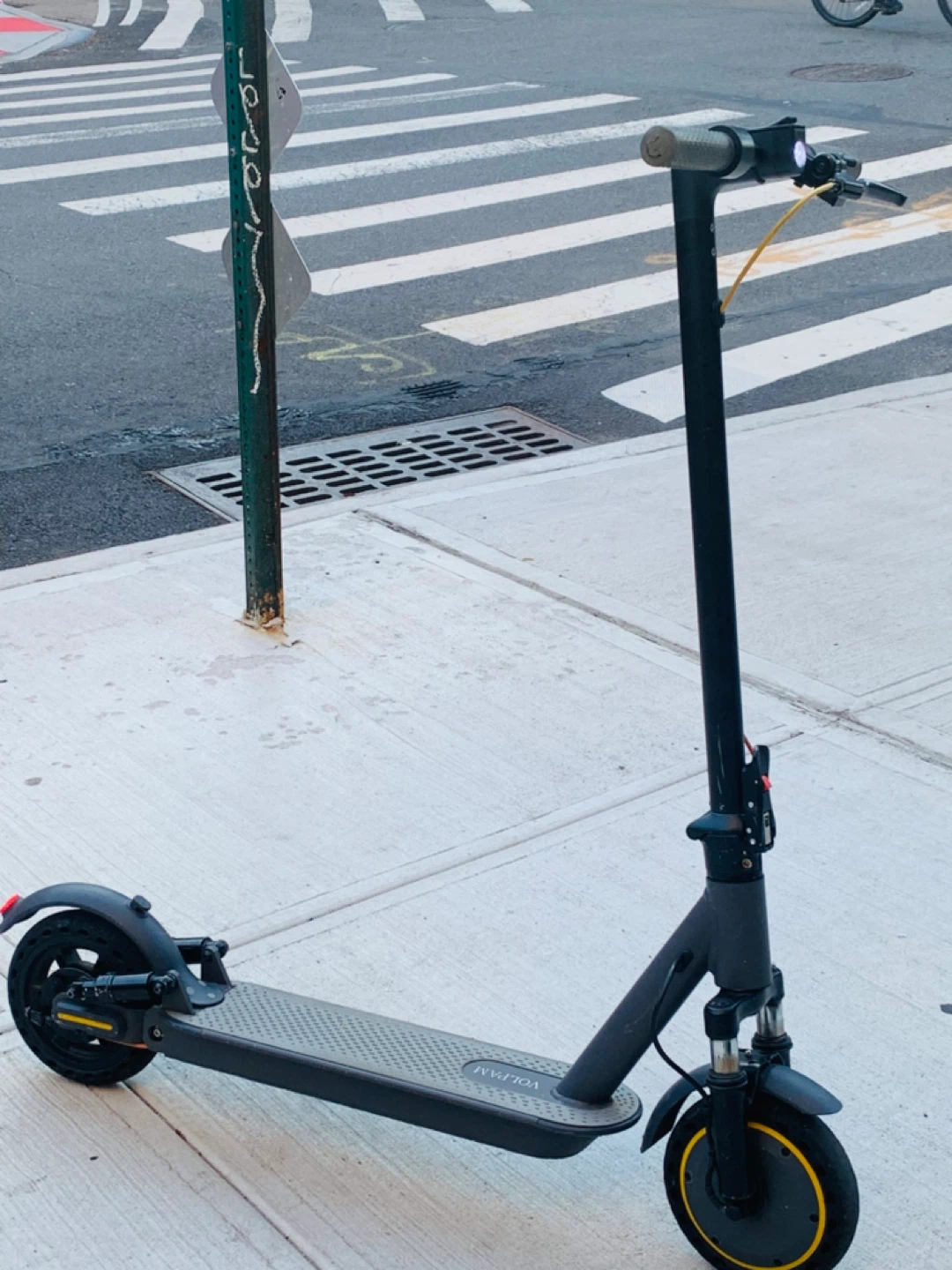 VOLPAM Electric Scooter - photo 3