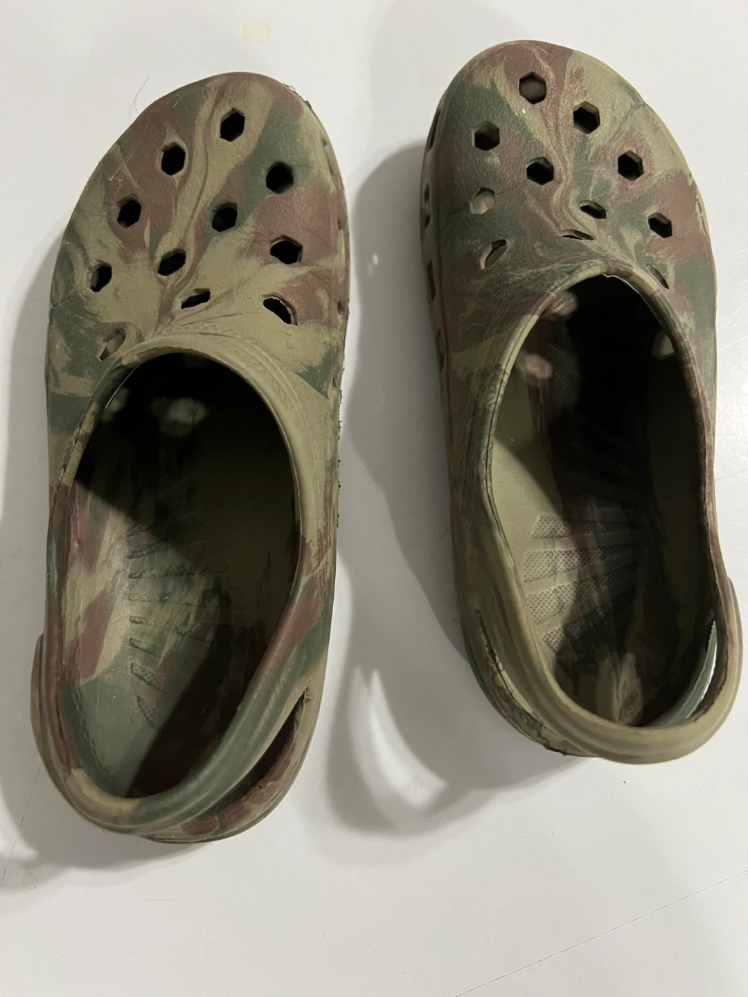Athletic Works Camo Clogs Size 11-12 ⚽️