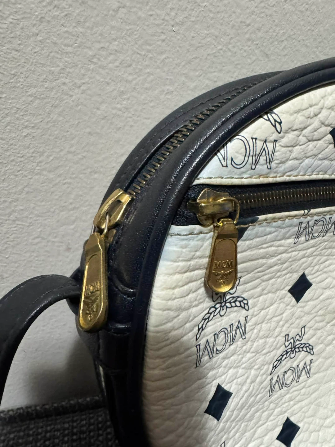 MCM Visetos Oval Crossbody Bag White - photo 5