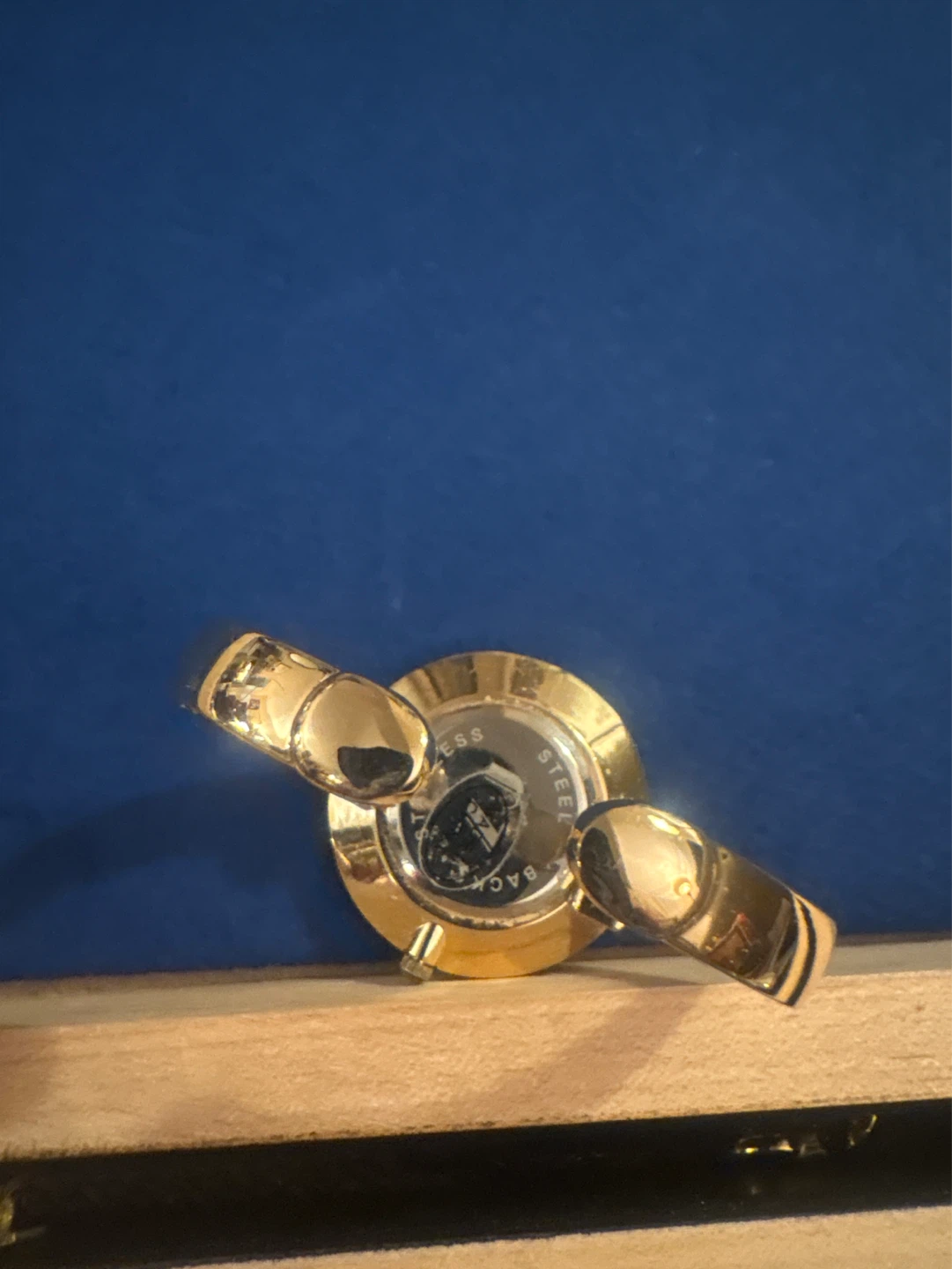 ⚽️Gold tone cuff watch - photo 2