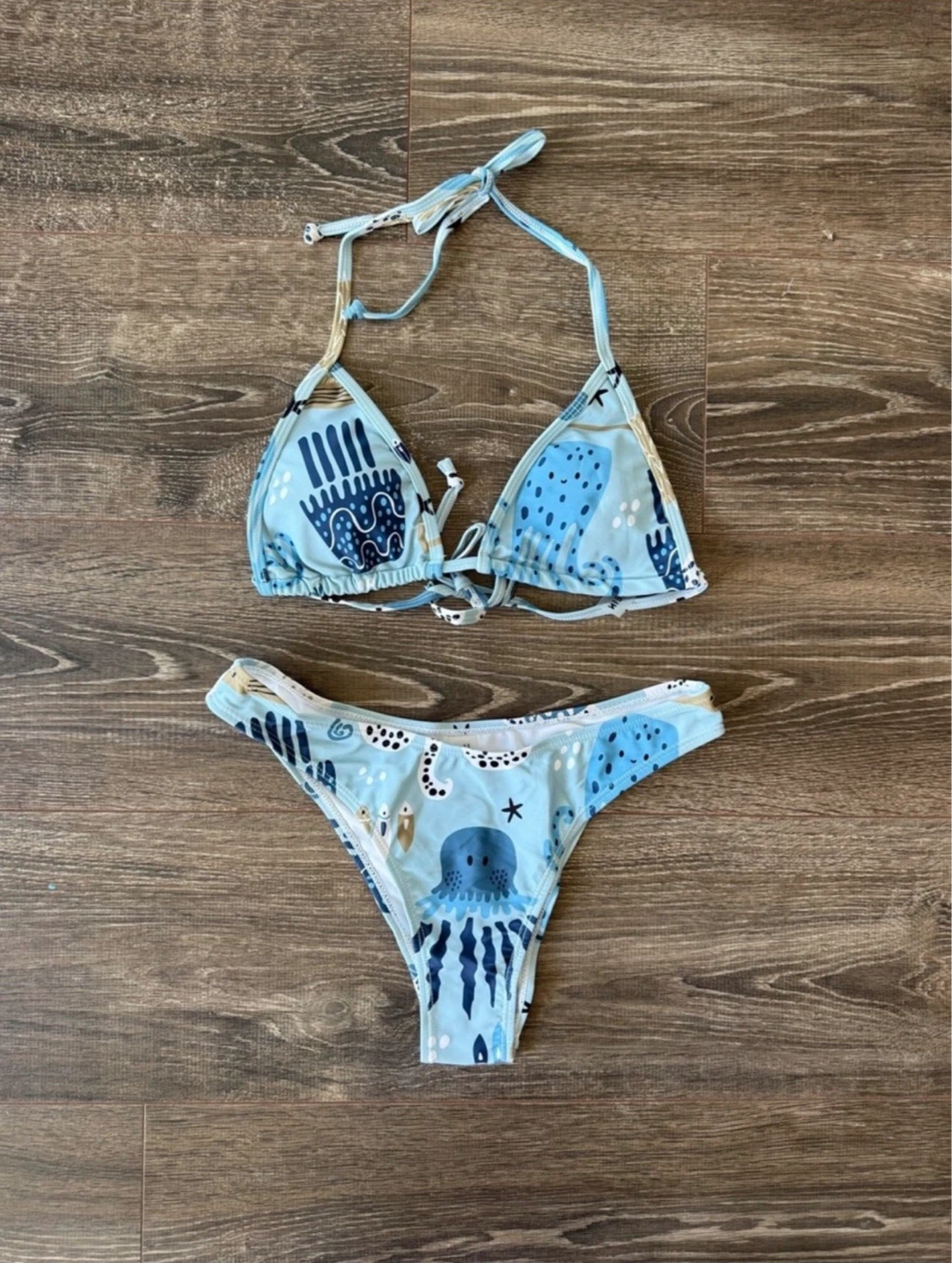⚽️Brand new bikini size medium