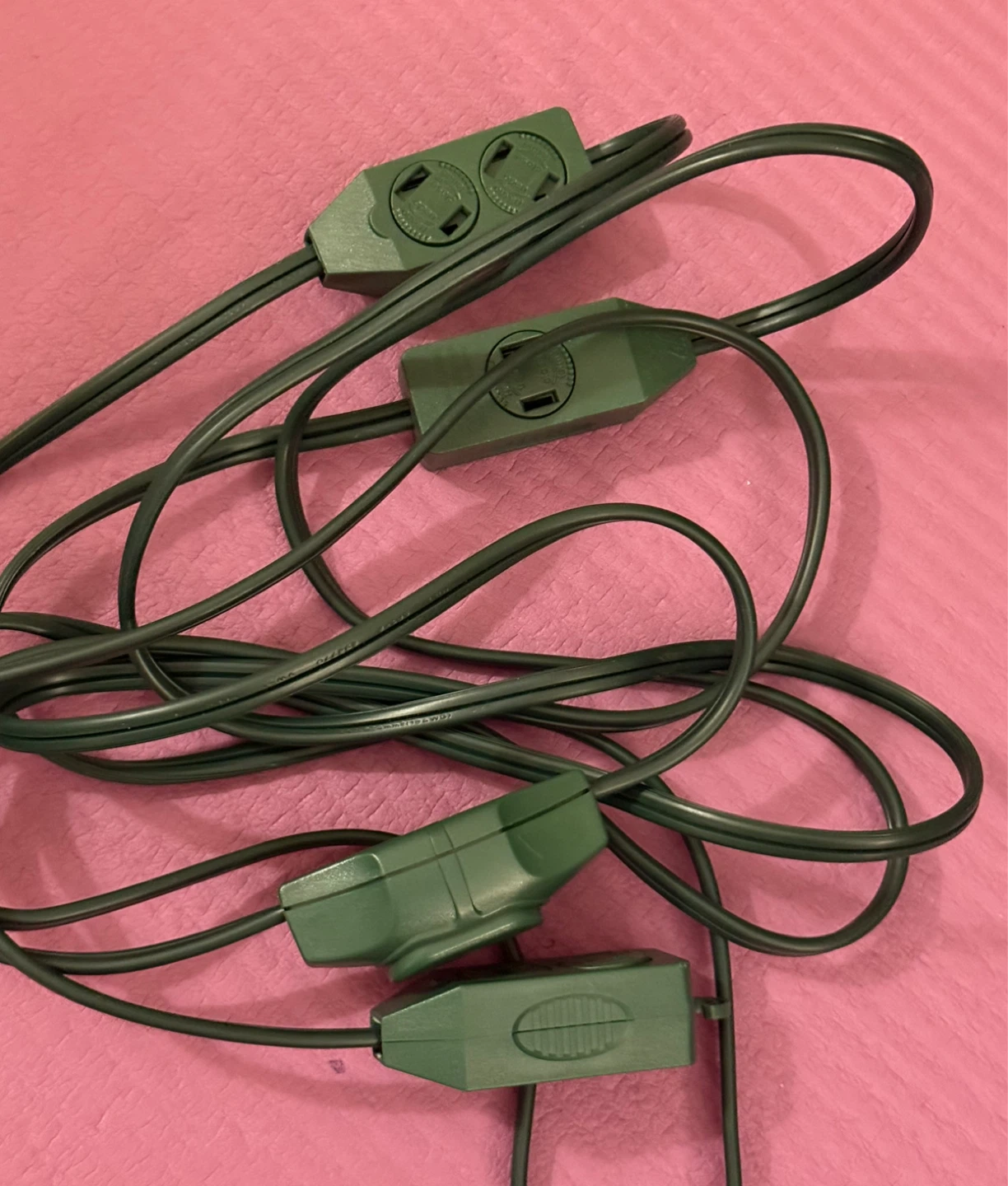 ⚽️ Outdoor Extension Cord with 3 Outlets