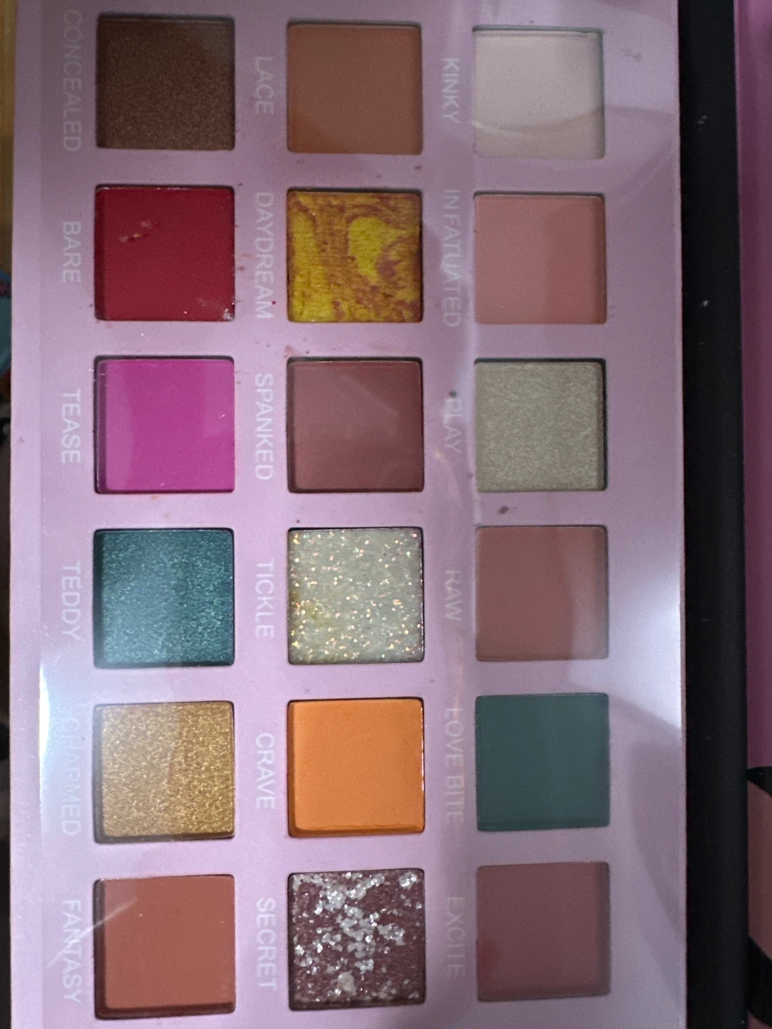 ⚽️ Favor Beauty Mickey Mouse Eyeshadow Palette - photo 2