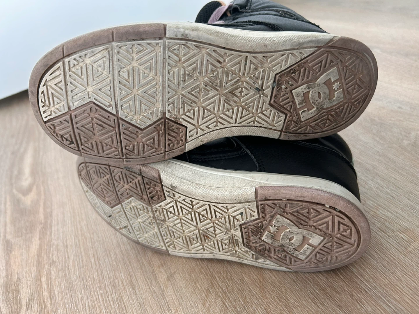 ⚽️ DC Shoes Kids High-Top Skate Shoes – US Size 2Y (21 cm) - photo 4