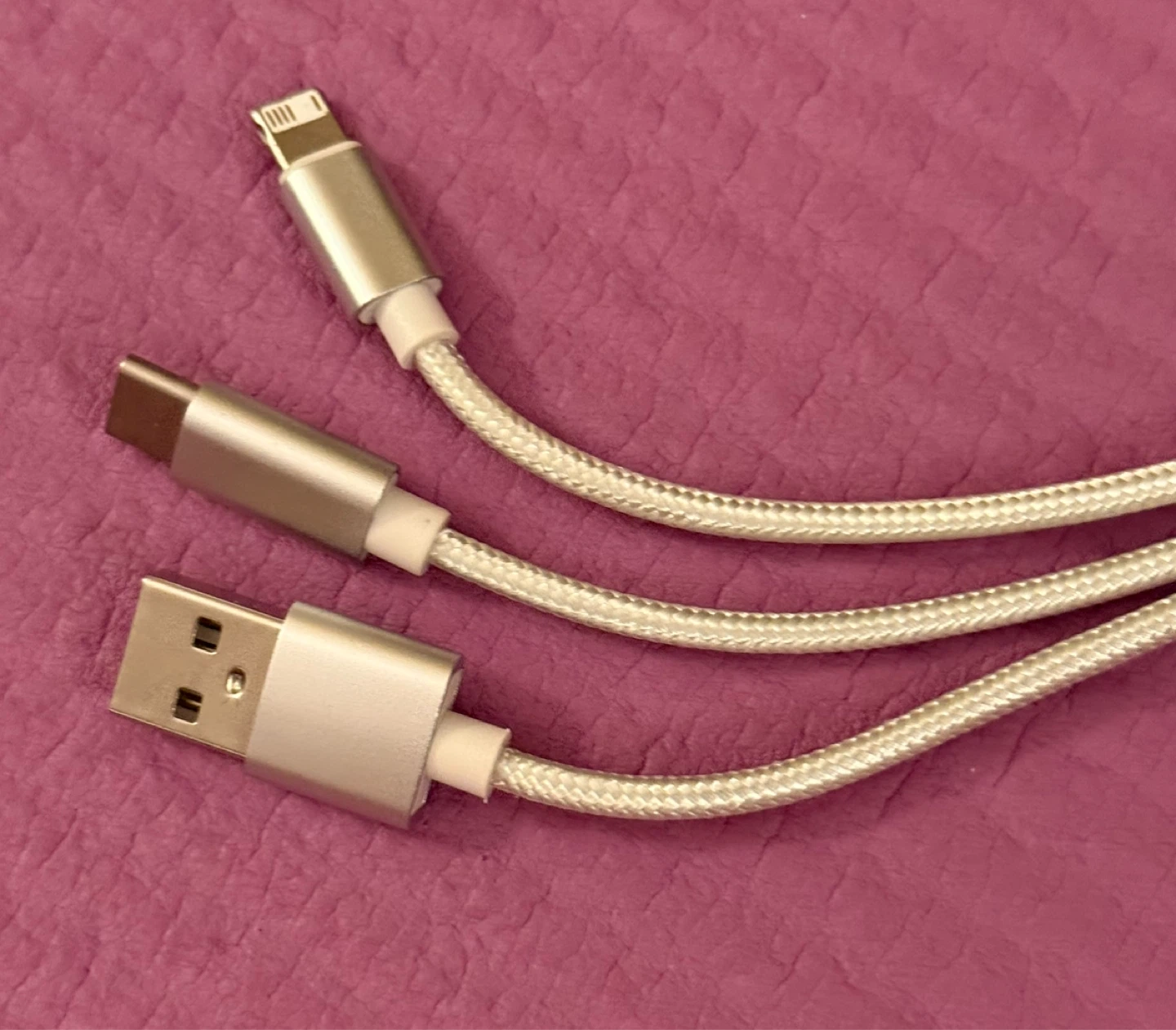 ⚽️Marc Jacobs Power of Love USB Cable - photo 3