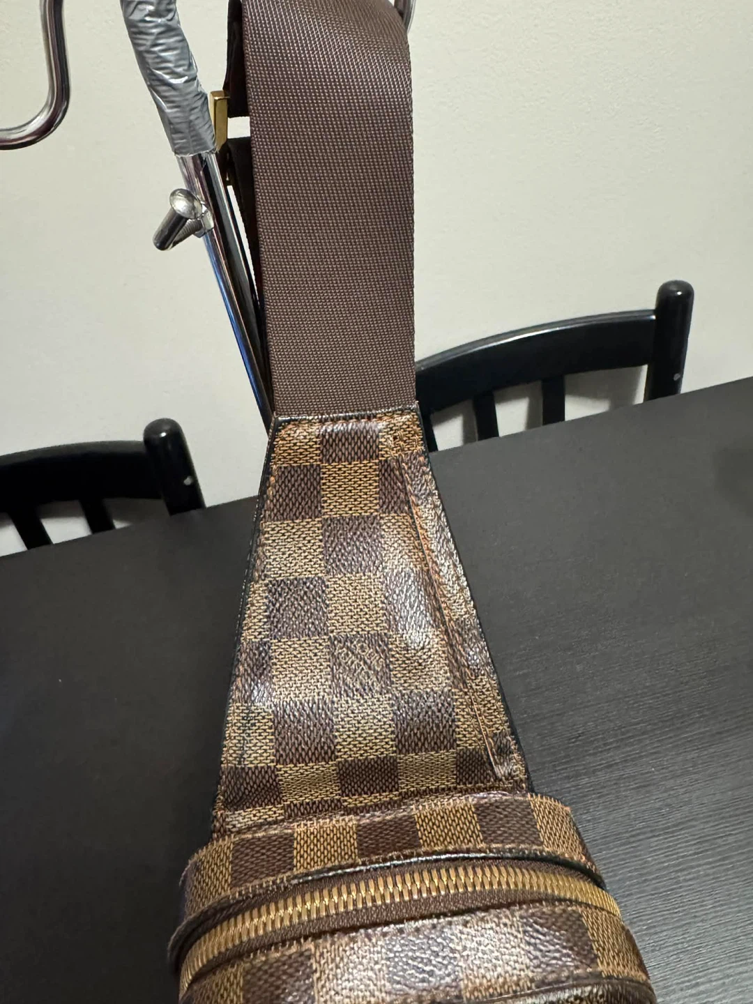 Louis Vuitton Damier Ebene Sling Bag - photo 2