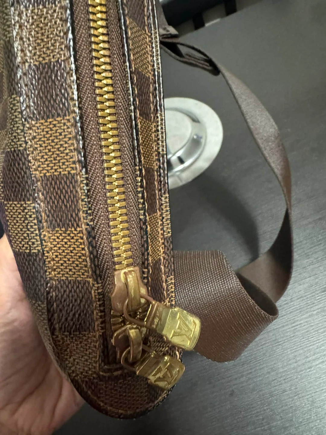 Louis Vuitton Damier Ebene Sling Bag - photo 3