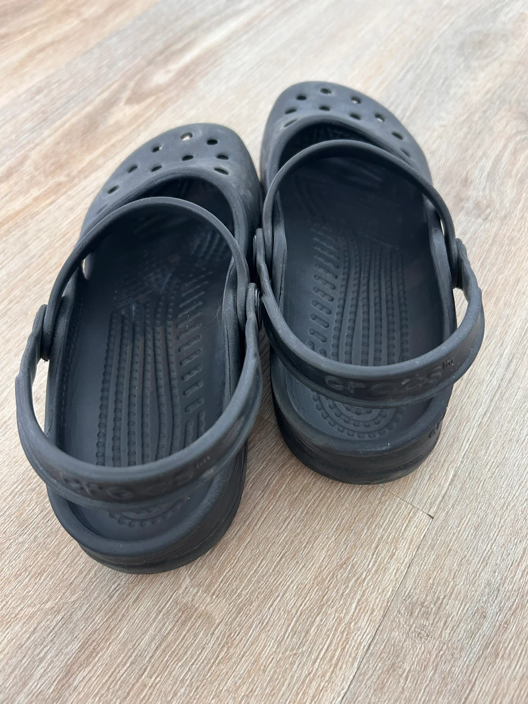 ⚽️ Kids Crocs Classic Mary Jane Style Clogs – Black, Size 13 / 1 - photo 3
