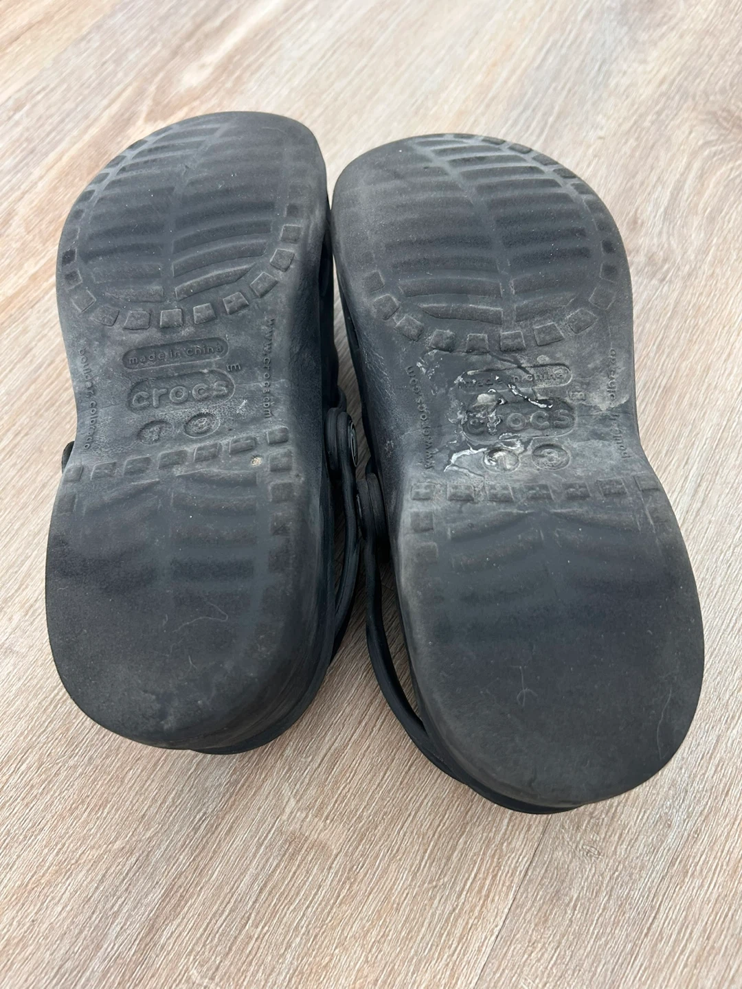 ⚽️ Kids Crocs Classic Mary Jane Style Clogs – Black, Size 13 / 1 - photo 4
