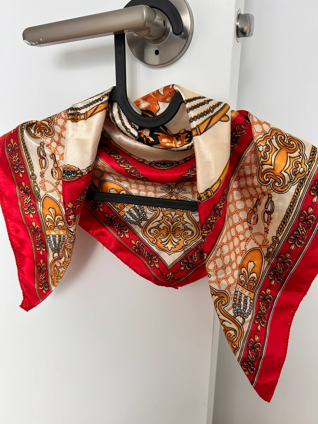 ⚽️ Scarf Destash Lot – 7 Styles - photo 3