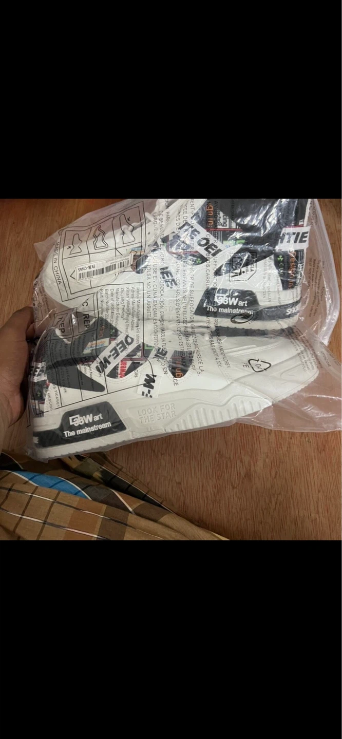 White and Black Sneakers - photo 3