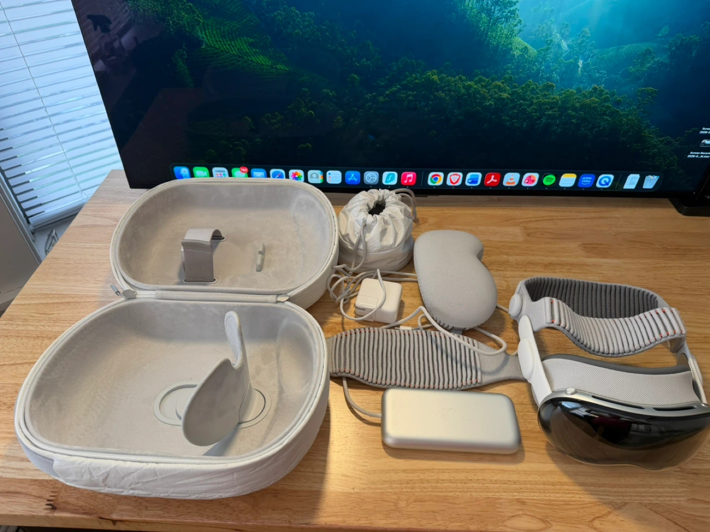 Apple Vision Pro M2 256G - photo 3