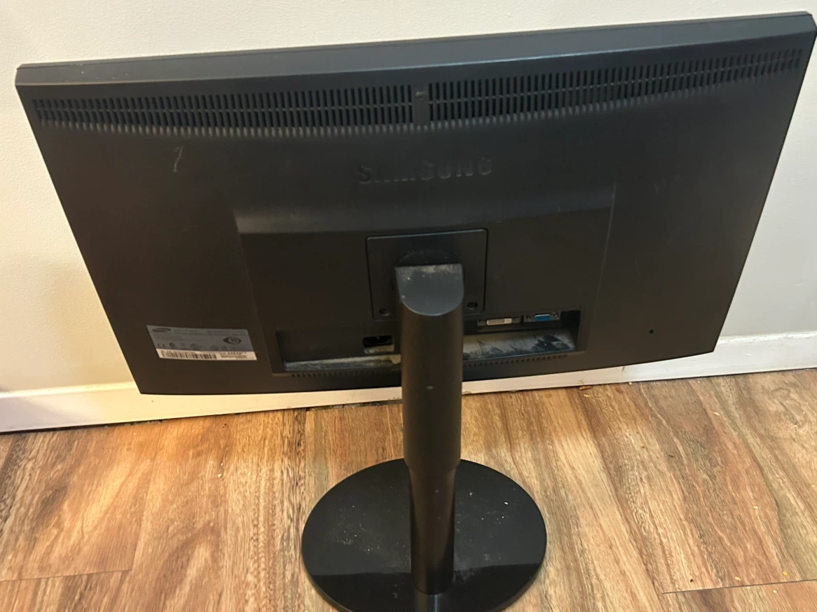 Samsung B2440 Full HD 1080p LCD Monitor