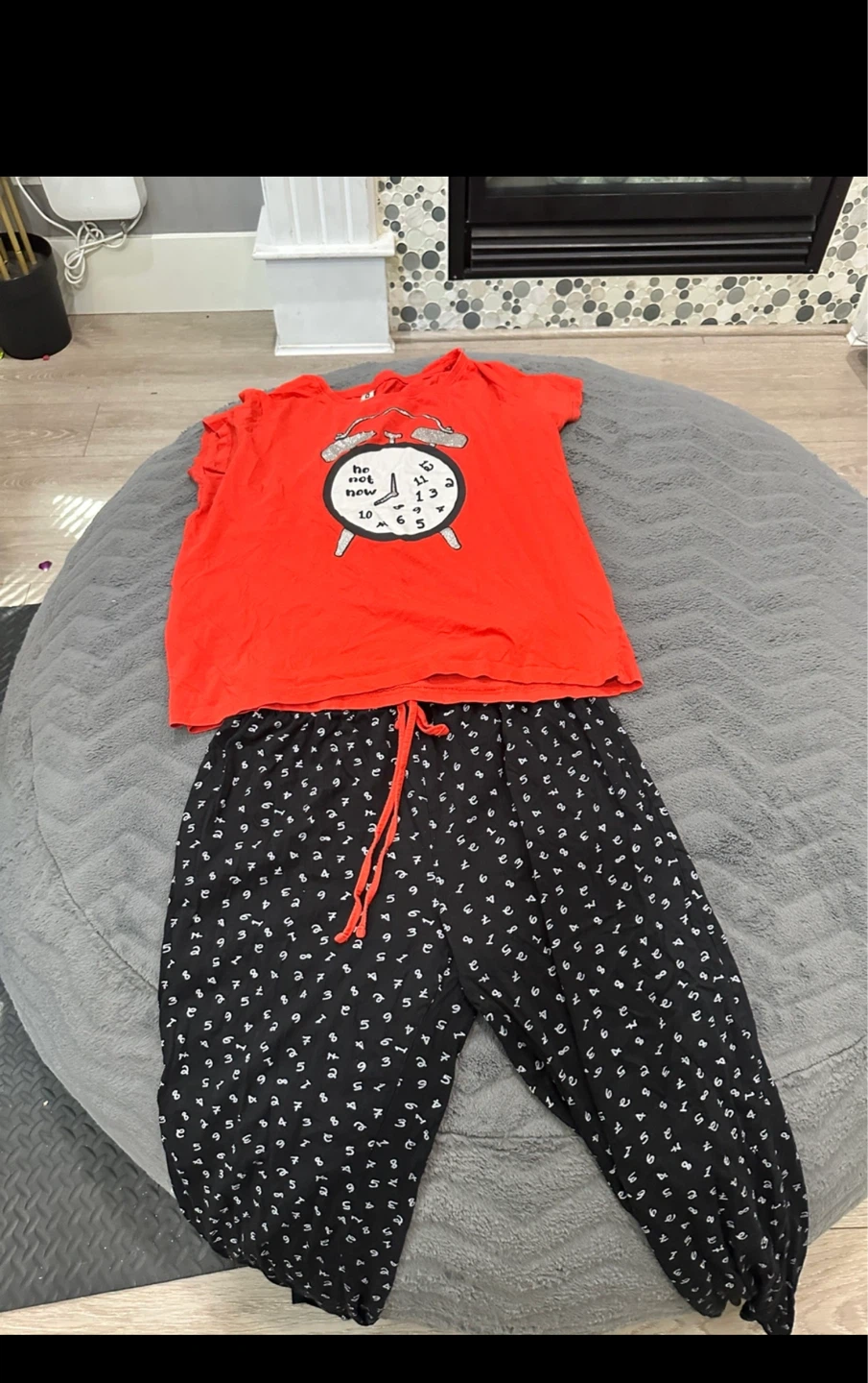 Women's Pajama Set with Alarm Graphic⚽️