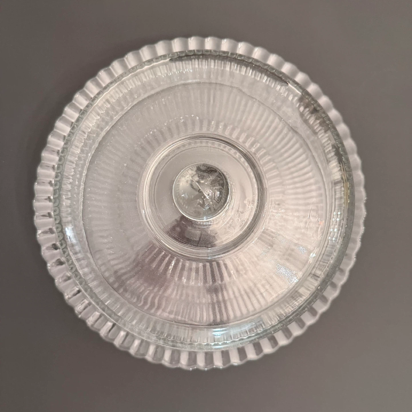 Large glass domed cake/pie serving plate - photo 3