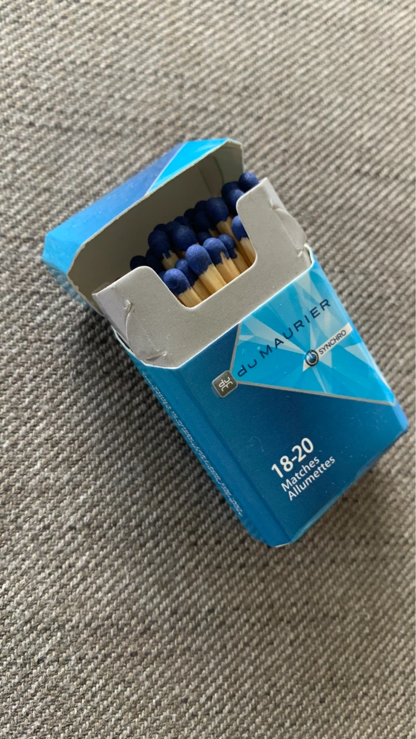 du MAURIER Matches a la Miniature Cigarette Box ⚽️