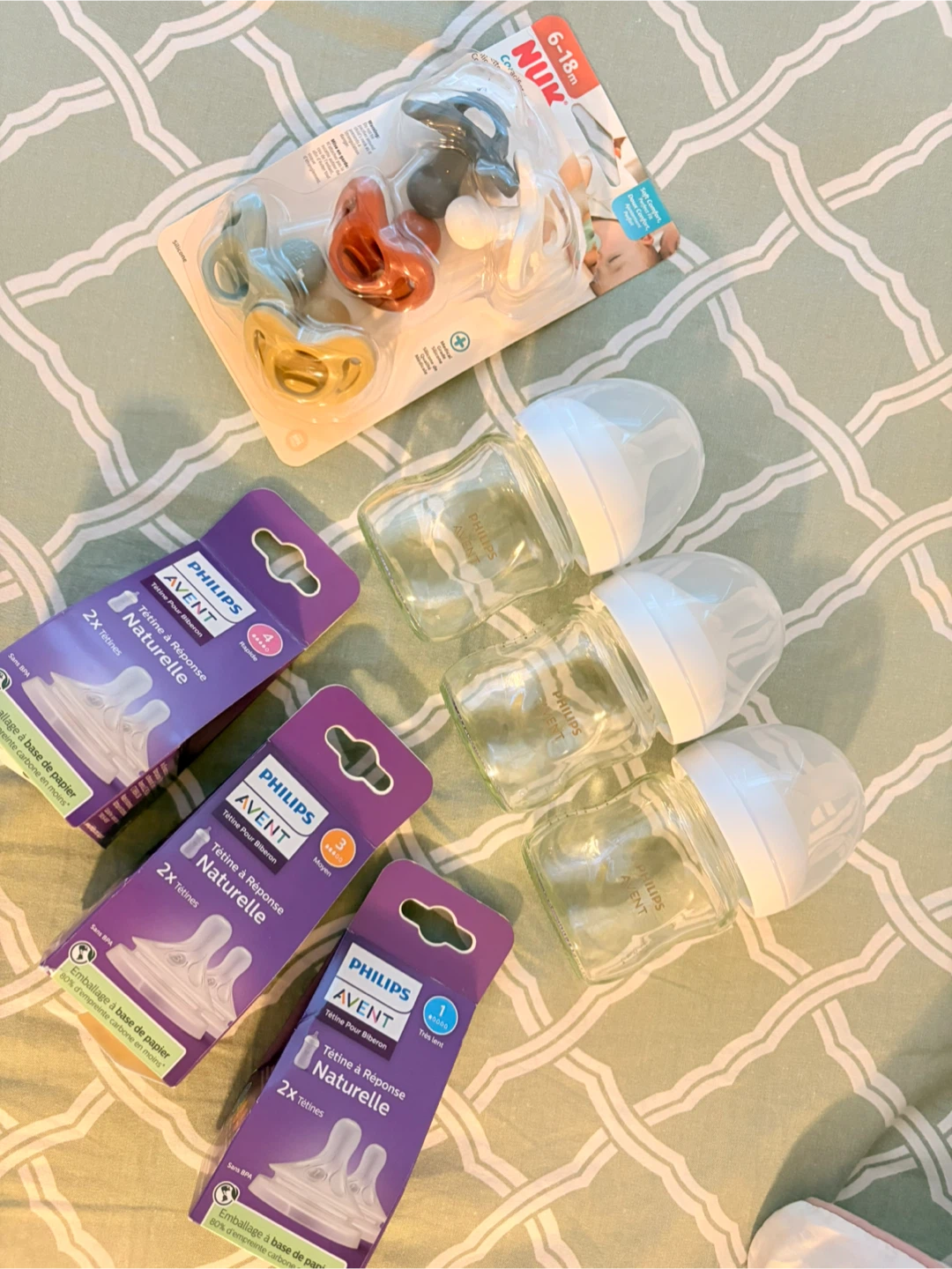 Philips Avent Natural Bottle Nipples & NUK Pacifiers - photo 2