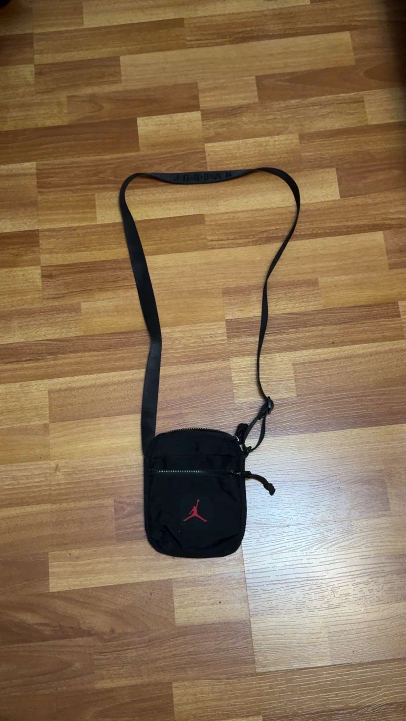Jordan Crossbody Bag