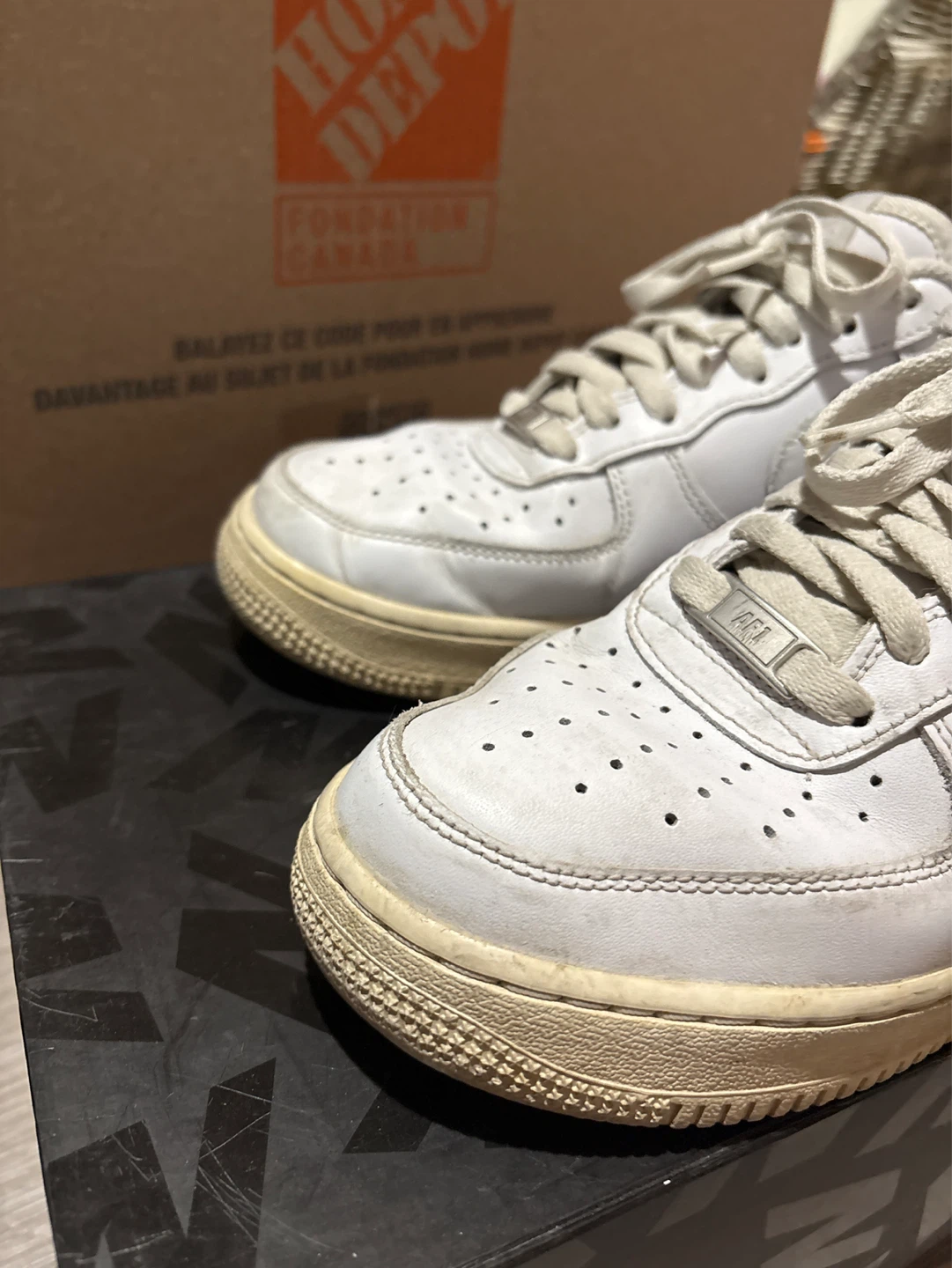 Nike Air Force 1 - size 8 - photo 3