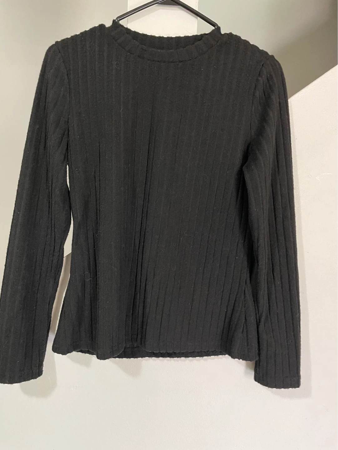 ⚽️ Black Ribbed Long Sleeve Top