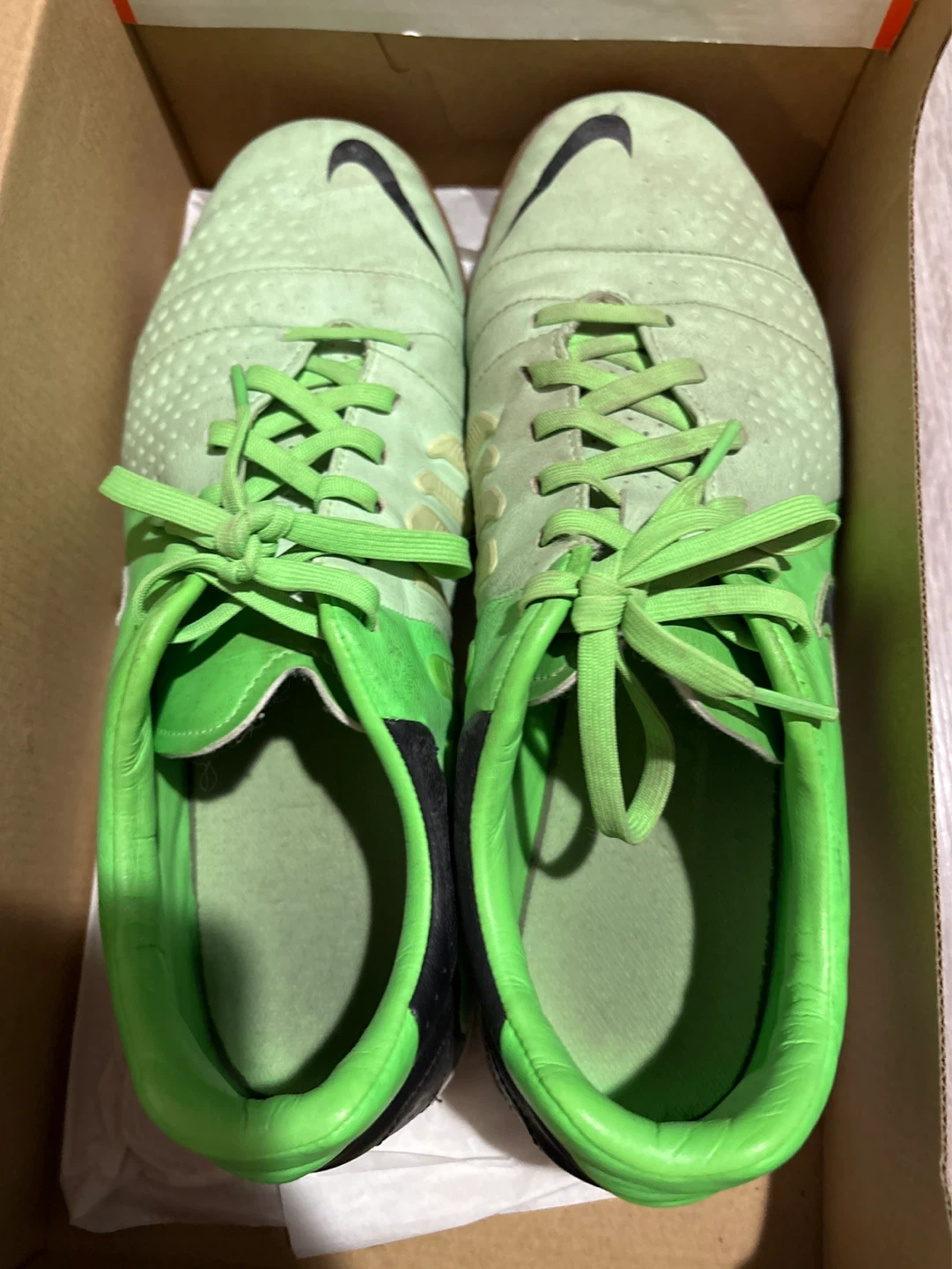 Nike Soccer Cleats - photo 2