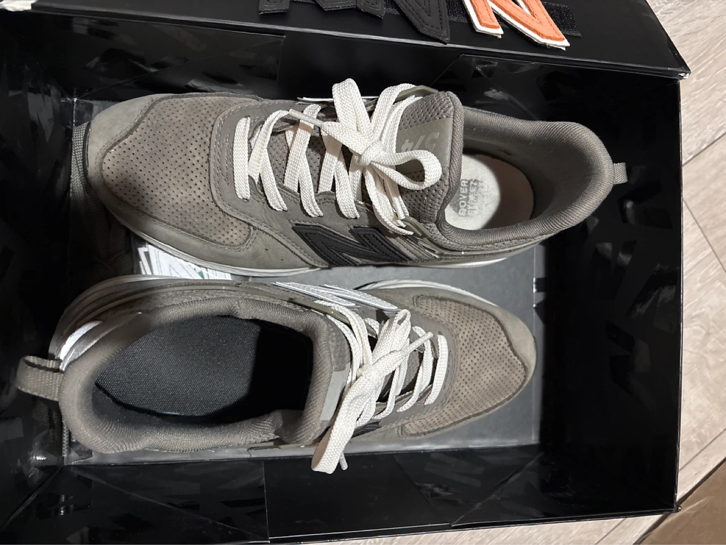 New Balance 574 Grey Sneakers - Size 8 - photo 3
