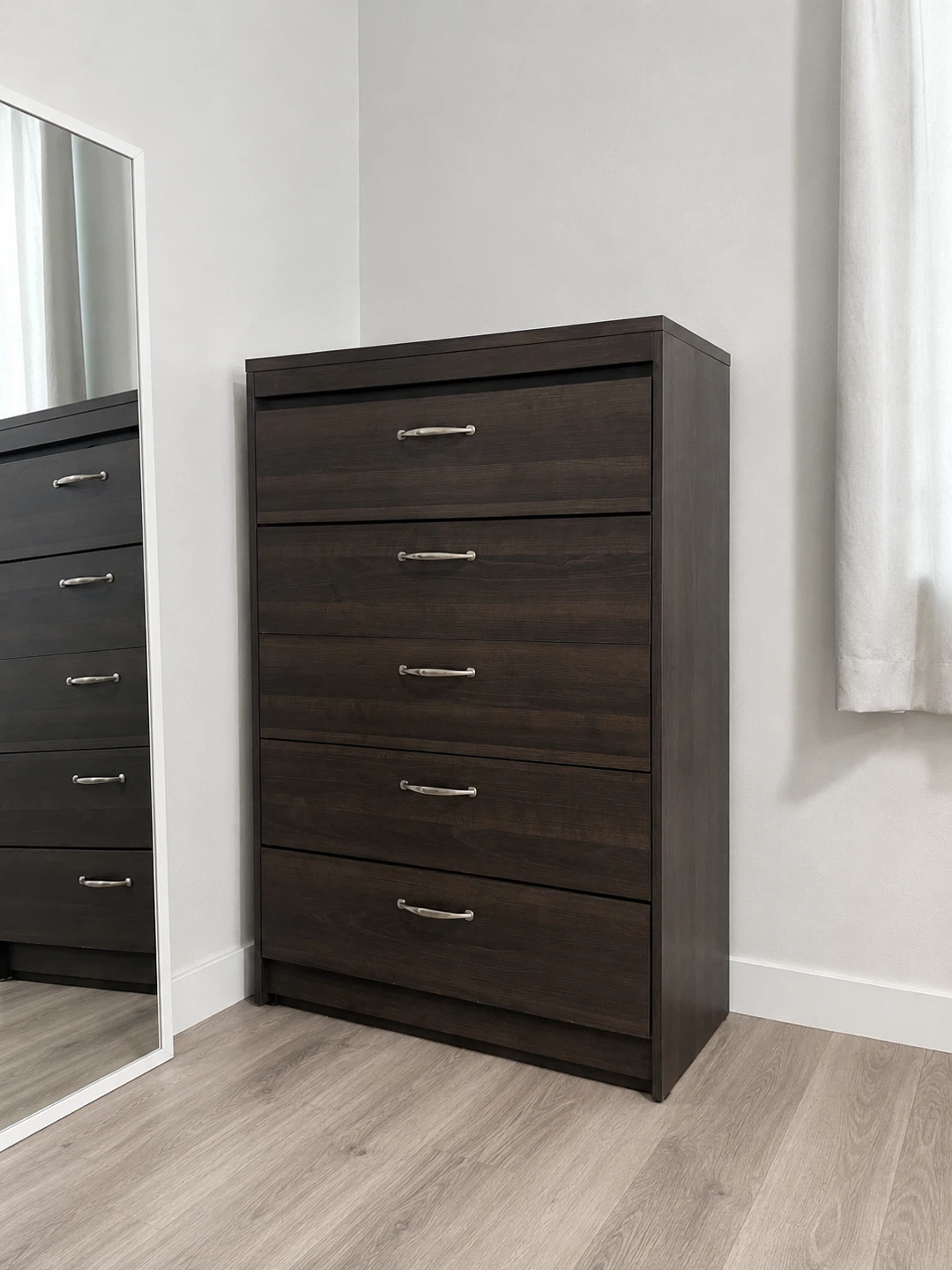 Dark Brown 5-Drawer Dresser