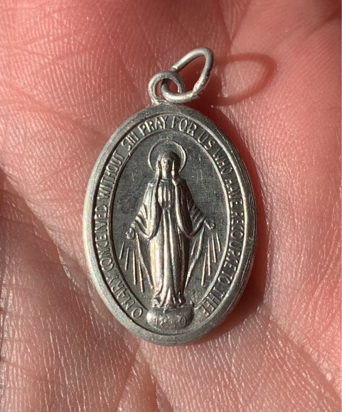 Small Miraculous Medal Pendant ⚽️