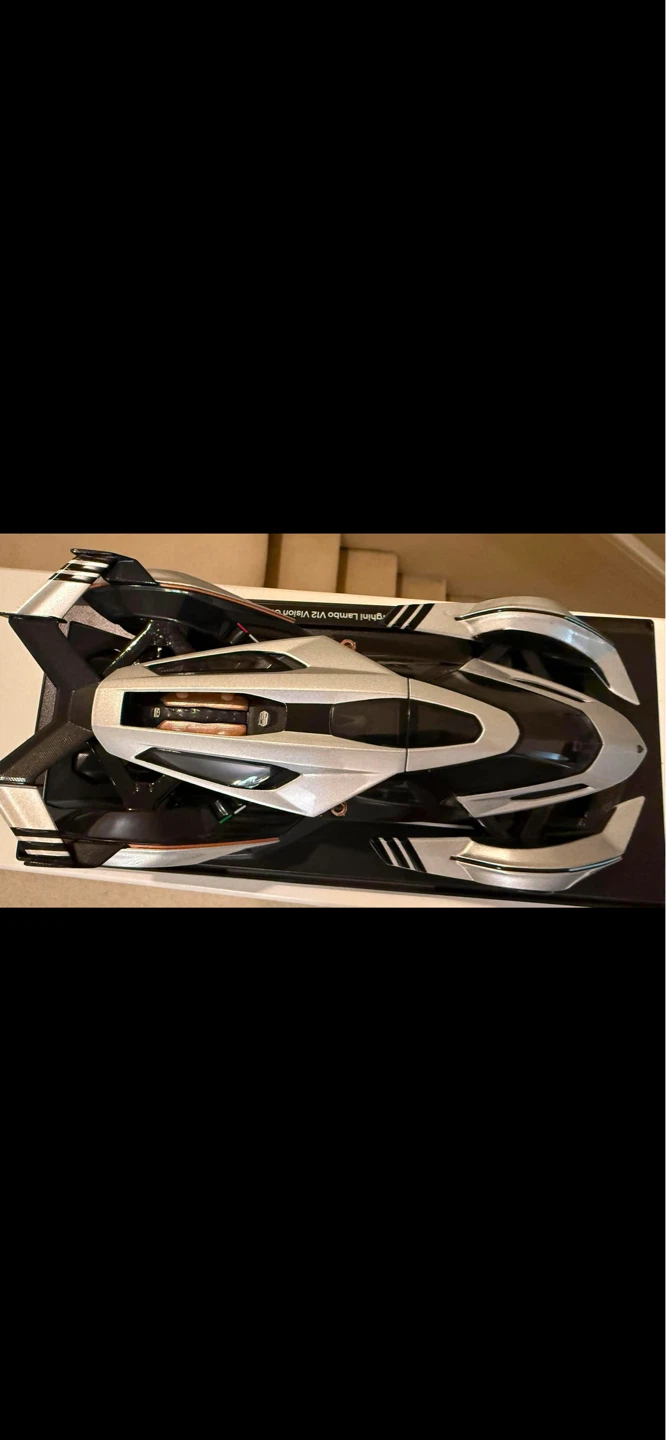 1:18 Maisto Lamborghini V12 Vision Gran Turismo Model Car - photo 3