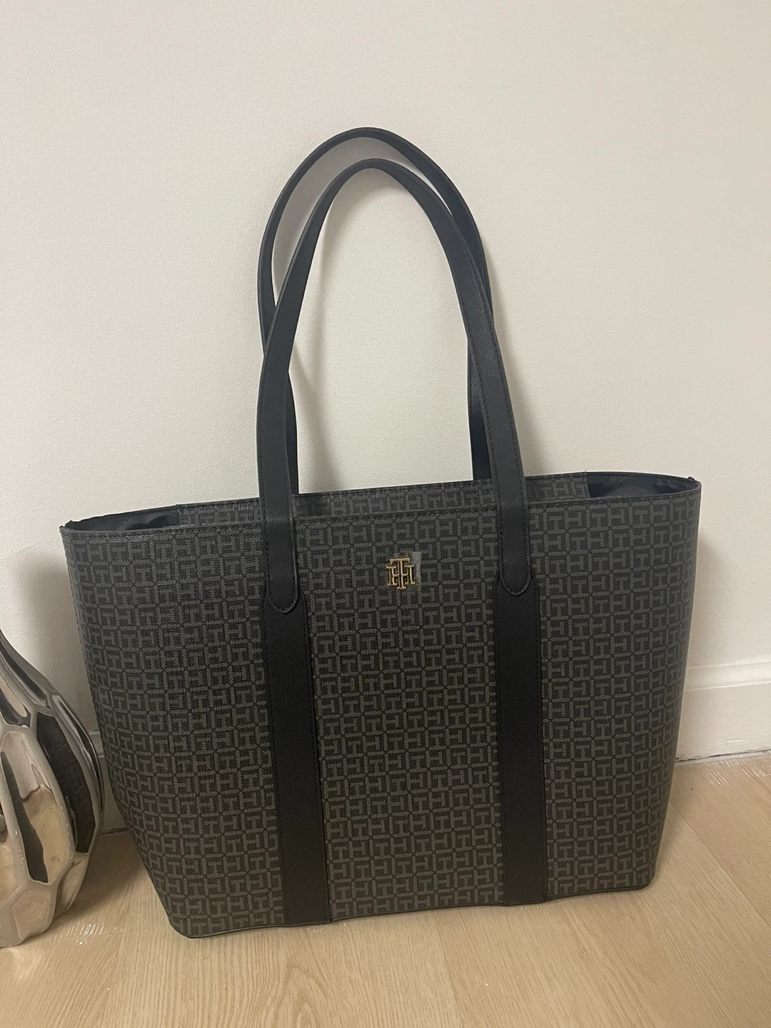 Tommy Hilfiger Tote Bag