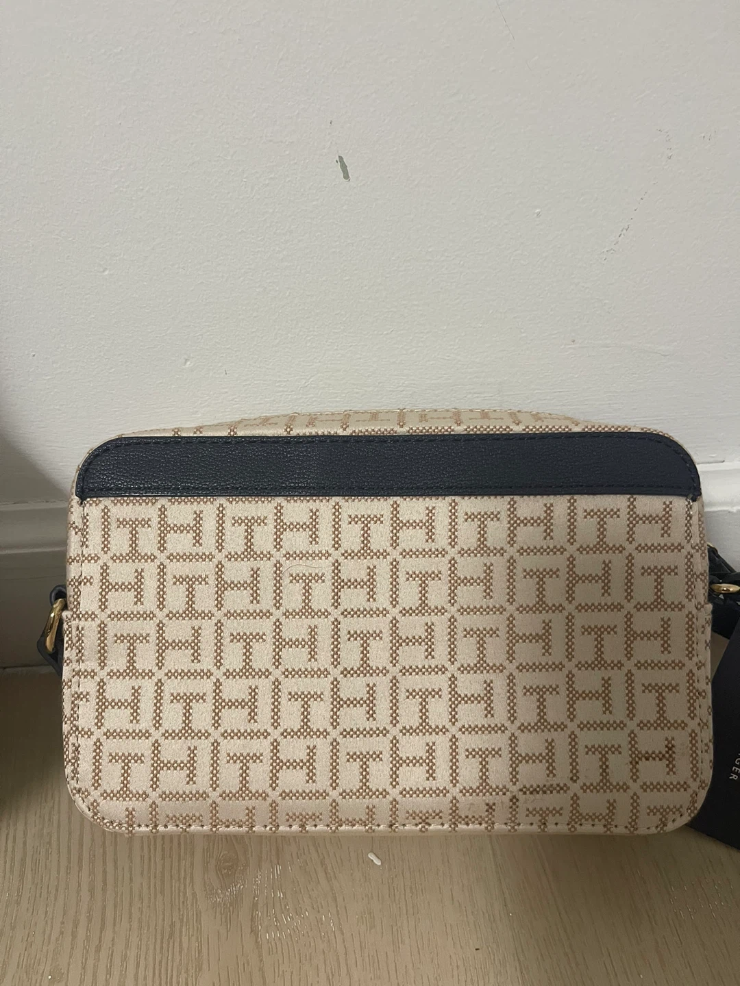 Tommy Hilfiger Crossbody Bag - photo 2