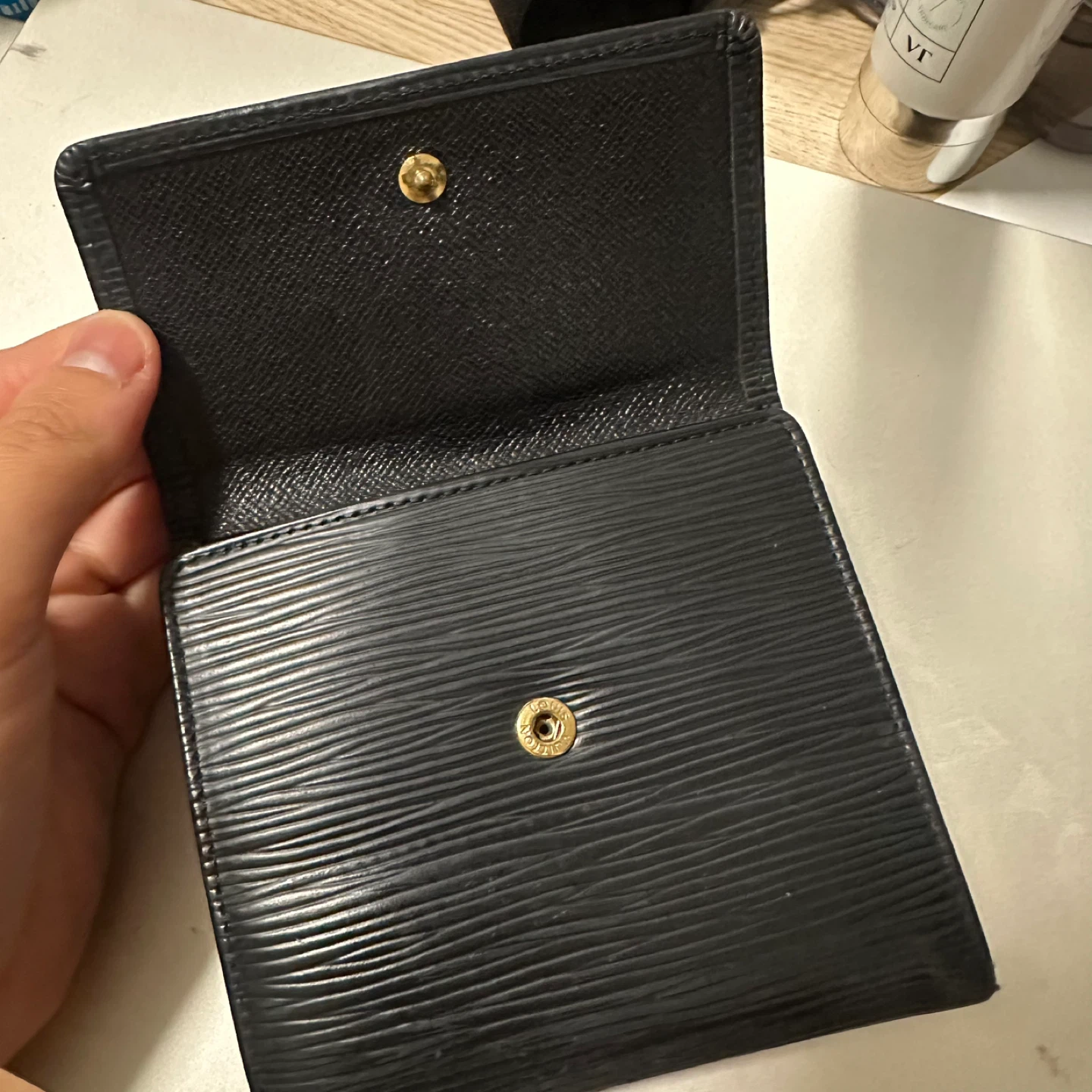 LOUIS VUITTON Elise Epi Trifold Black Leather Compact-Authentic - photo 5