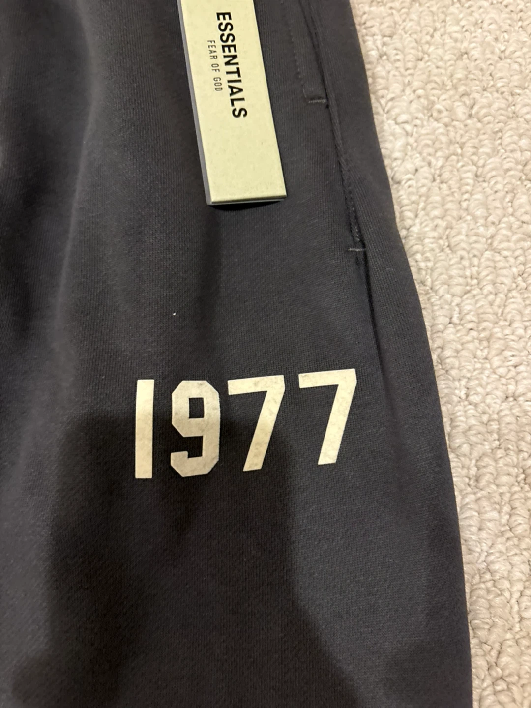 Essentials 1977 Cuffed Sweatpants Size XL - photo 2