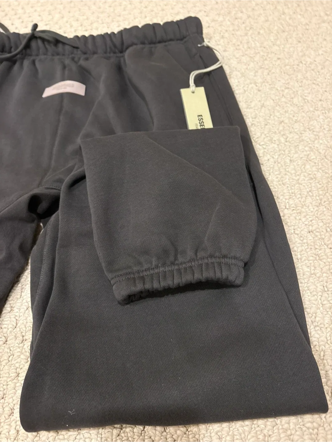 Essentials 1977 Cuffed Sweatpants Size XL - photo 4