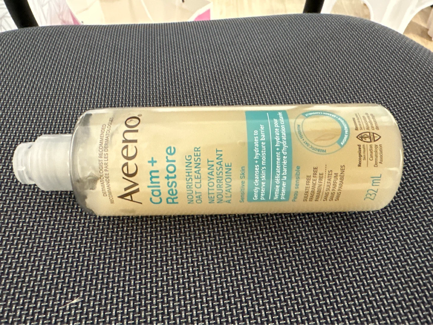 ⚽️Aveeno Calm + Restore Nourishing Oat Cleanser - 232 mL