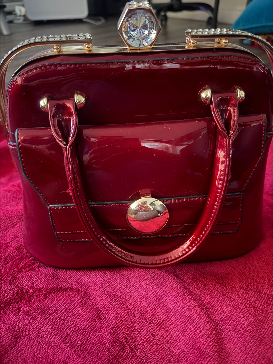 ⚽ Red Patent Handbag with Rhinestones - photo 2