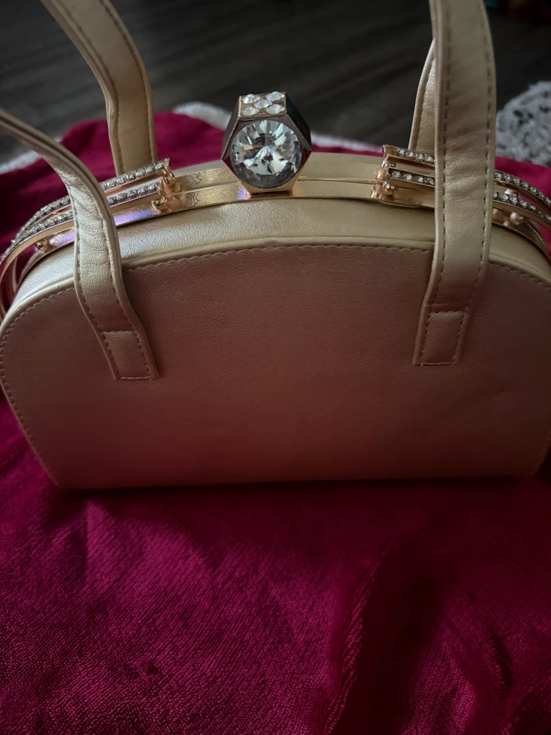 ⚽ Gold Evening Clutch Purse with Floral Embellishments - photo 2