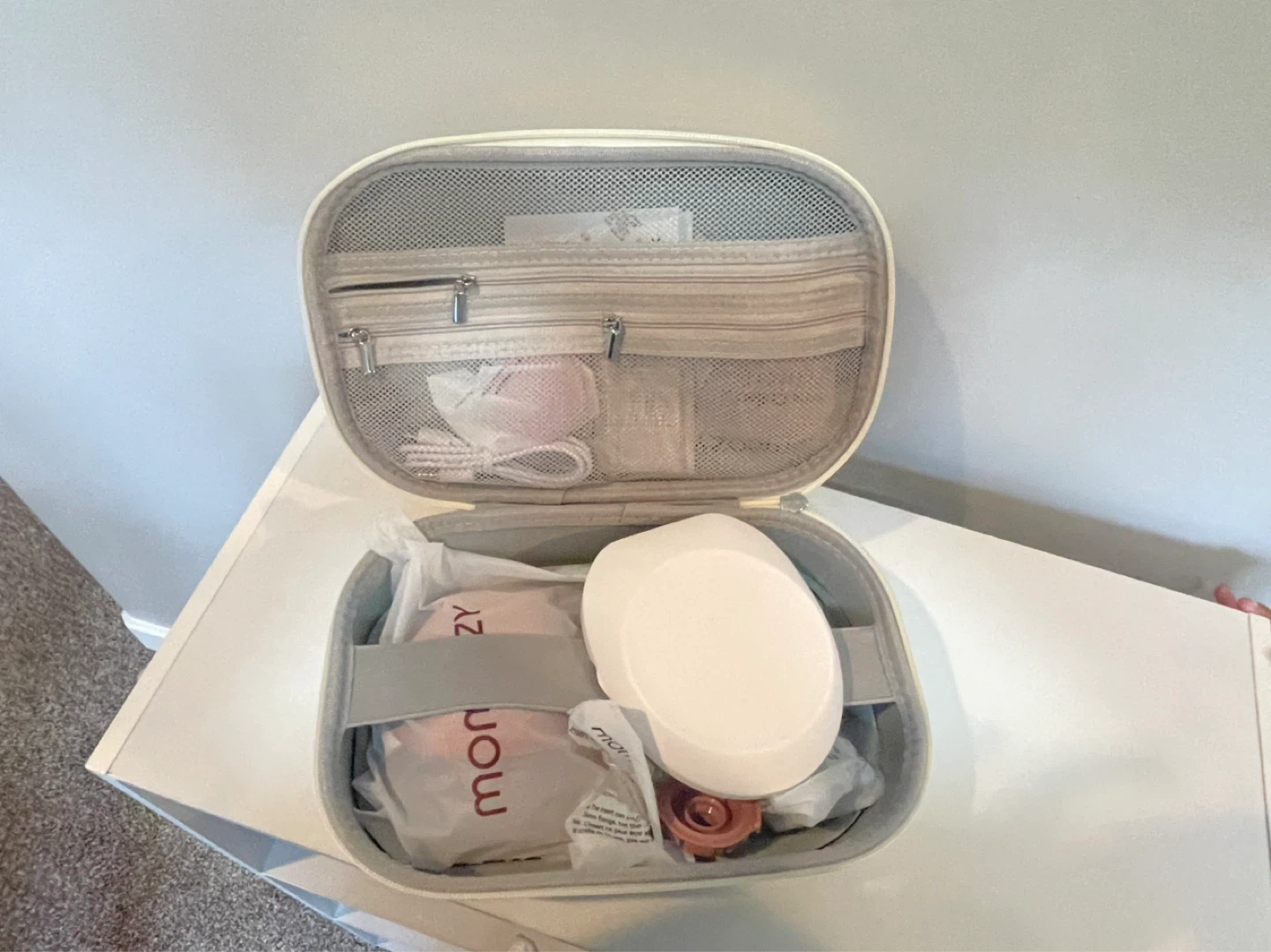 Momcozy M9 Mobile Flow Wearable Breast Pump - photo 4
