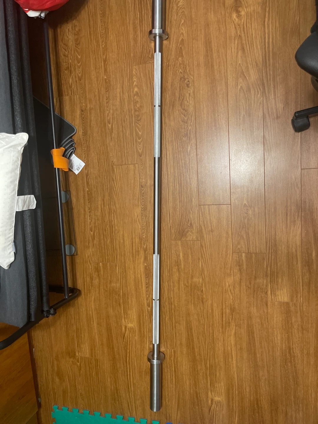 MAXUM 6ft Hard Chrome Olympic Barbell - 700lb capacity